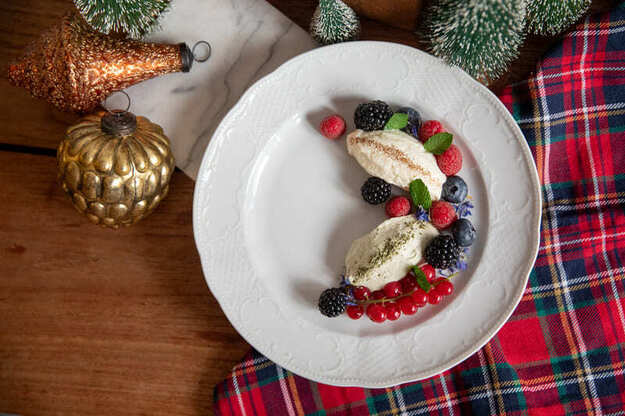 Duo van matcha- en witte chocolademousse